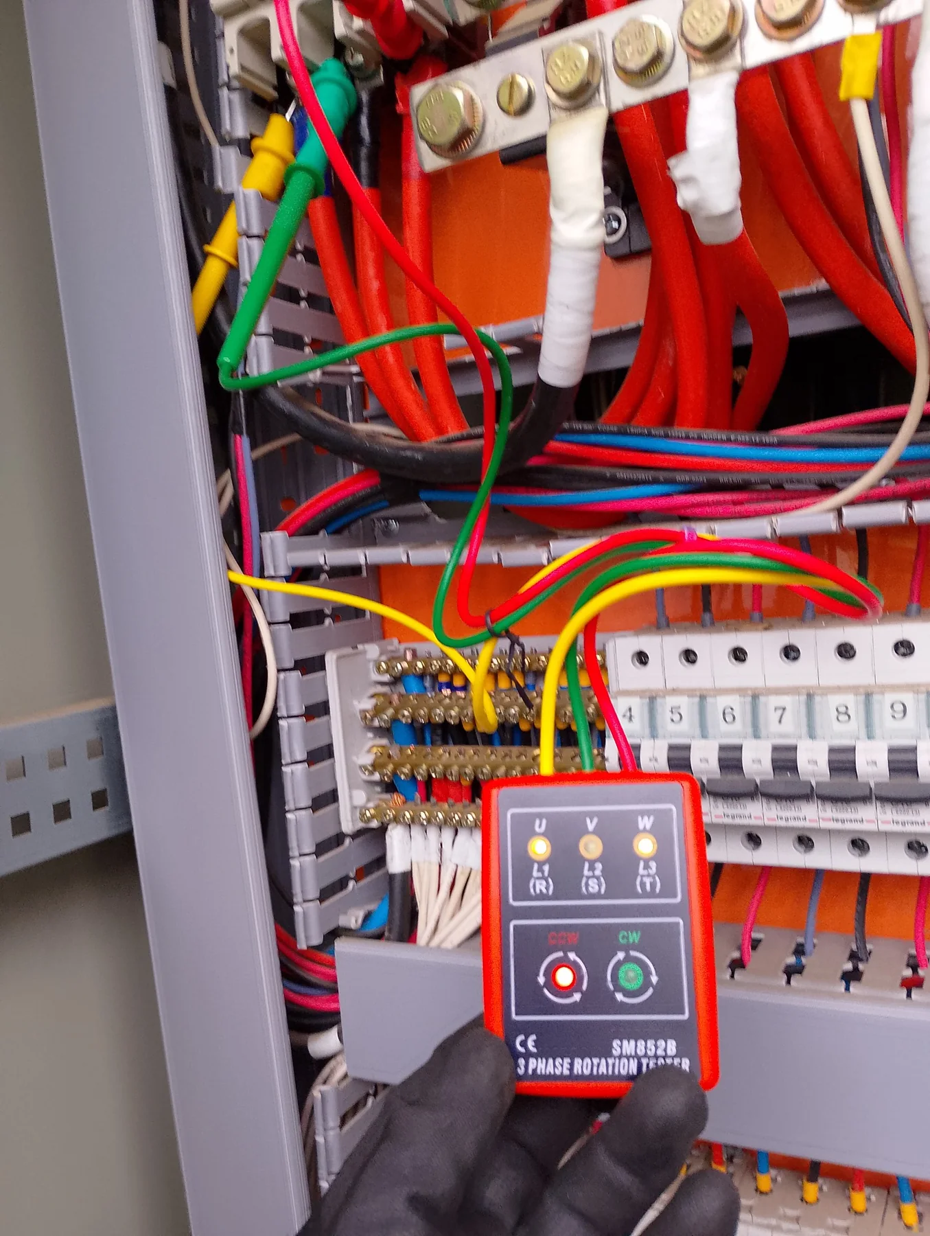 LL Ingeniería y Construcción SpA — registro de trabajo eléctrico 19